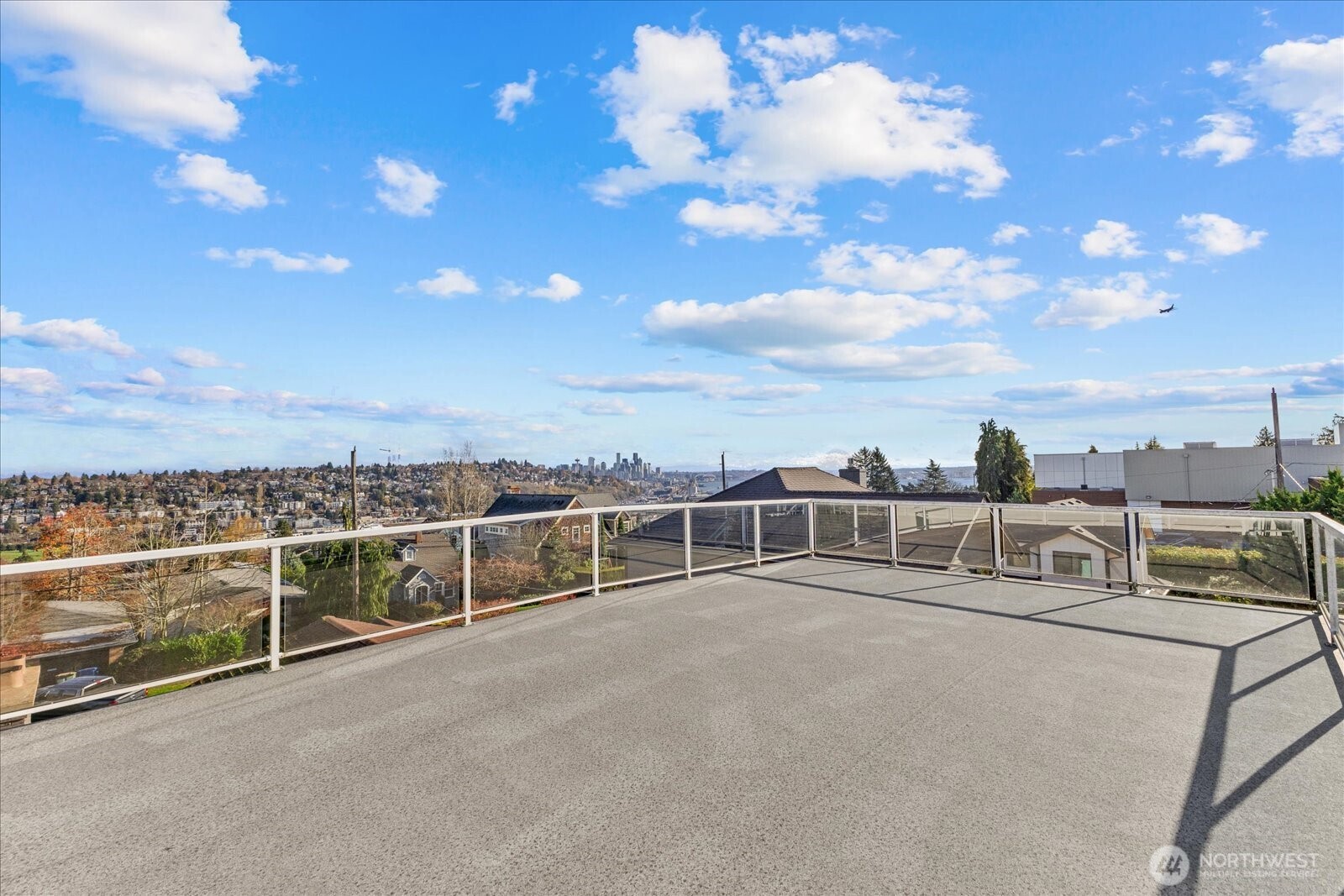 2515 27th Avenue West Seattle, WA 98199 - Photo 33 of 39