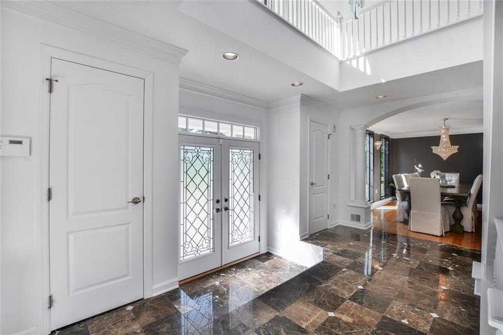 450 McKinney Road Wexford, PA 15090 - Photo 6 of 25 Two story grand entry!