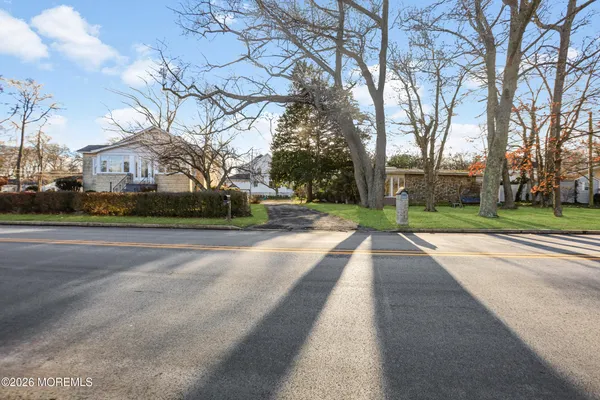 $2,750,000 | 400-408 South Lake Drive, Lakewood, NJ 08701