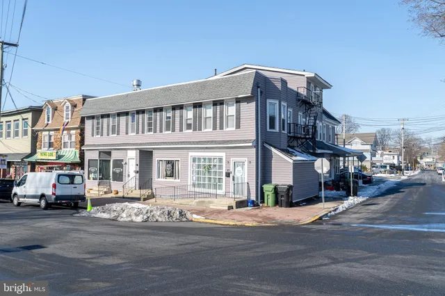 $1,400 | 26 Pitman Avenue, Pitman, NJ 08071