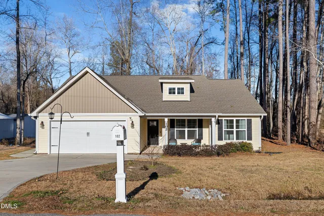 $309,000 | 102 Lakeview Drive, Four Oaks, NC 27524