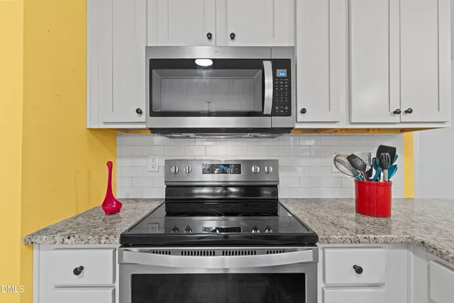 $309,000 | 102 Lakeview Drive, Four Oaks, NC 27524