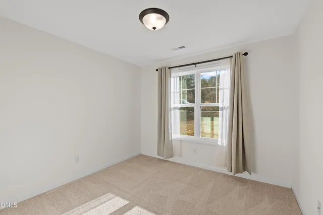 $309,000 | 102 Lakeview Drive, Four Oaks, NC 27524