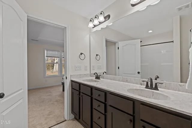 $309,000 | 102 Lakeview Drive, Four Oaks, NC 27524