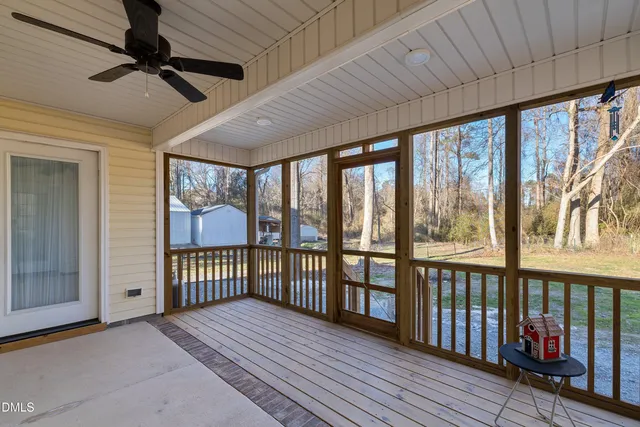 $309,000 | 102 Lakeview Drive, Four Oaks, NC 27524