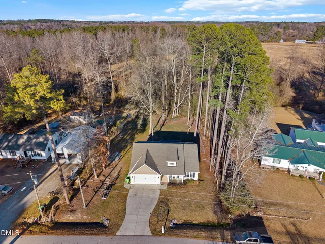 $309,000 | 102 Lakeview Drive, Four Oaks, NC 27524