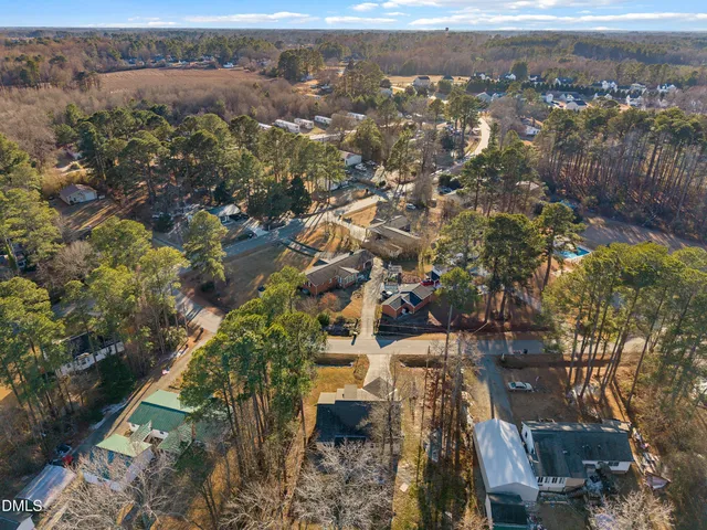 $309,000 | 102 Lakeview Drive, Four Oaks, NC 27524