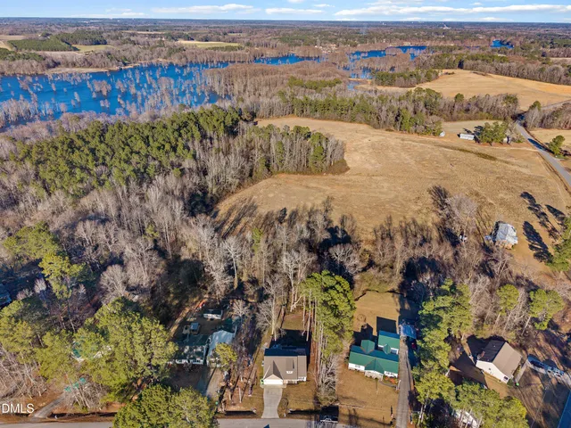 $309,000 | 102 Lakeview Drive, Four Oaks, NC 27524