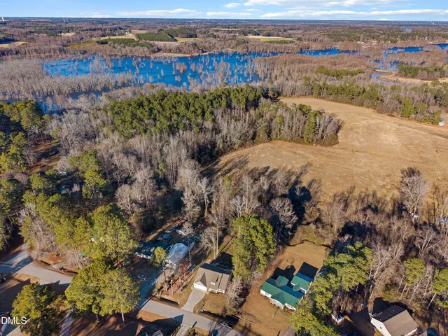 $309,000 | 102 Lakeview Drive, Four Oaks, NC 27524