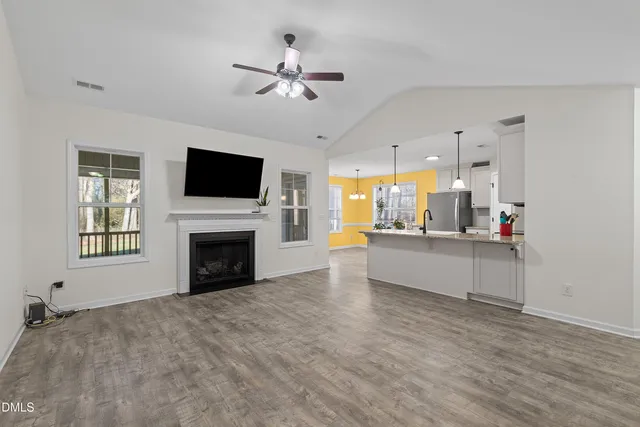 $309,000 | 102 Lakeview Drive, Four Oaks, NC 27524