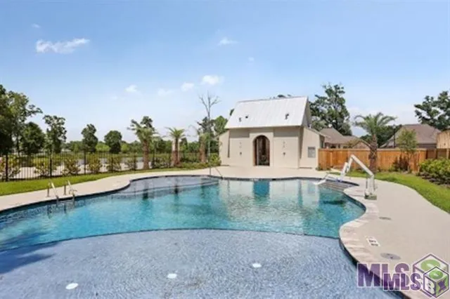 $360,000 | 12127 Rotterdam Avenue, Geismar, LA 70734