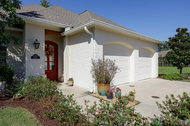 $360,000 | 12127 Rotterdam Avenue, Geismar, LA 70734