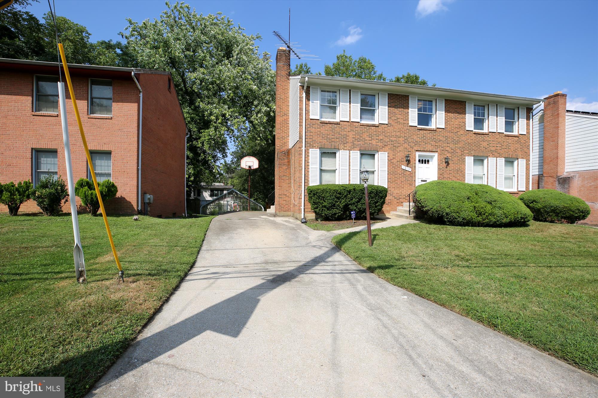1213 Burton Street Silver Spring, MD 20910 - Photo 2 of 30 Front Driveway