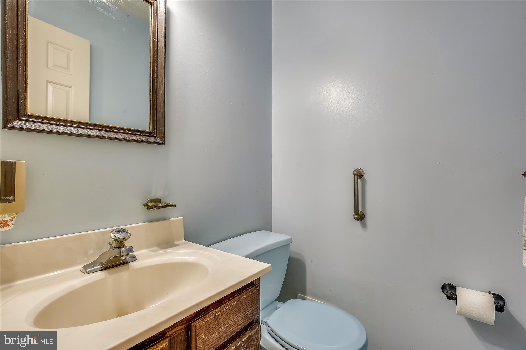 1213 Burton Street Silver Spring, MD 20910 - Photo 15 of 30 Powder Room
