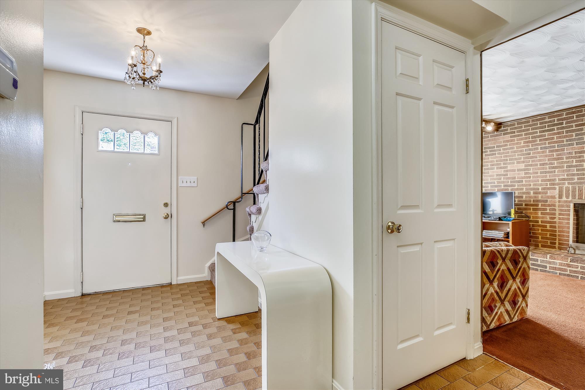 1213 Burton Street Silver Spring, MD 20910 - Photo 4 of 30 Foyer