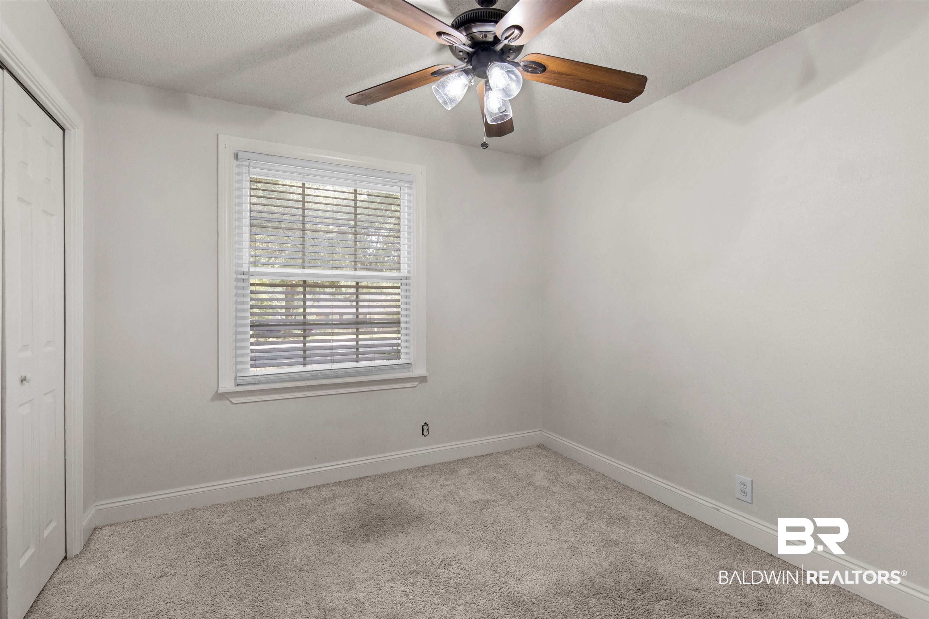 5524 Overlook Road Mobile, AL 36618 - Photo 12 of 21