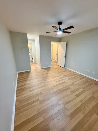 $1,995 | 1482 Stonebridge Circle, Unit C3, Wheaton, IL 60189