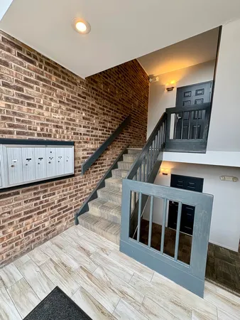 $1,995 | 1482 Stonebridge Circle, Unit C3, Wheaton, IL 60189