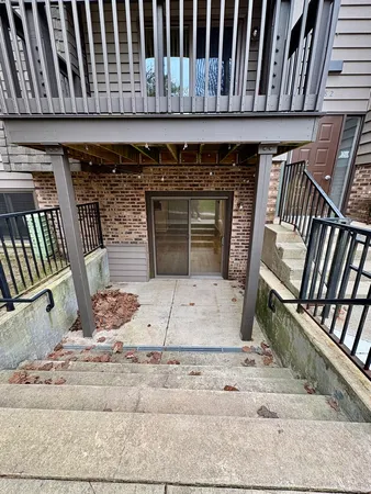 $1,995 | 1482 Stonebridge Circle, Unit C3, Wheaton, IL 60189