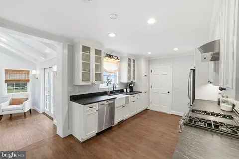 $1,750,000 | 8436 Burning Tree Road, Bethesda, MD 20817