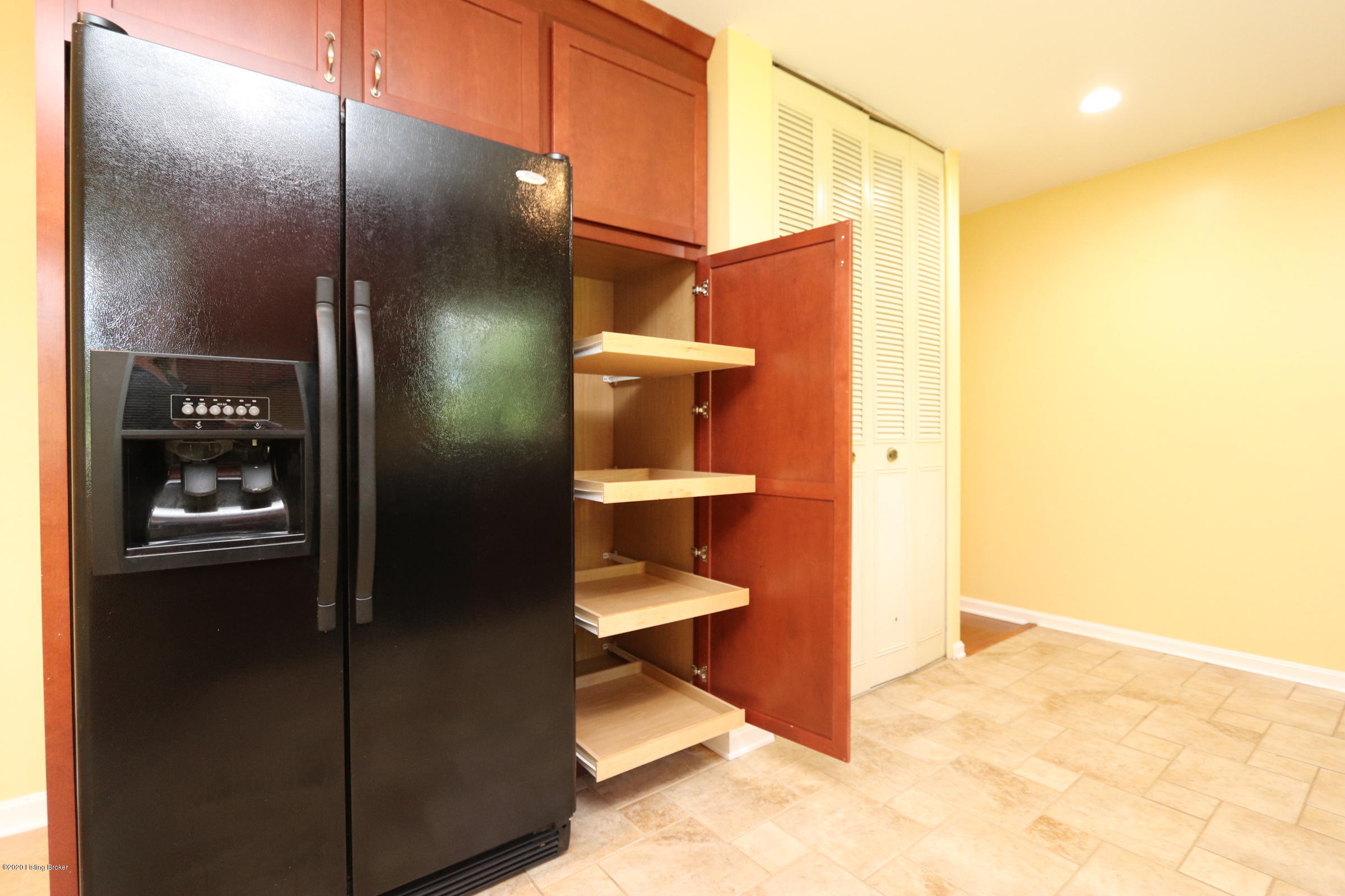 8107 Welsh Road Pewee Valley, KY 40056 - Photo 12 of 33 kitchen19