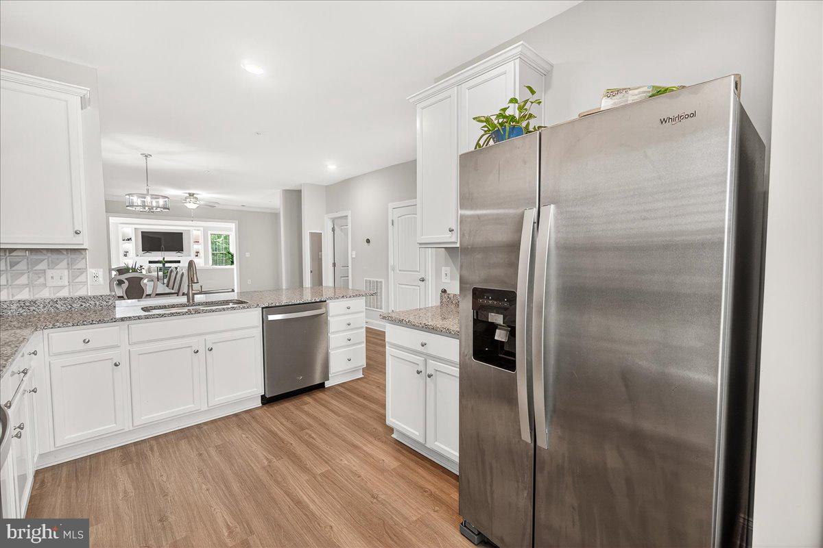 10042 Roulette Drive Hagerstown, MD 21740 - Photo 11 of 51