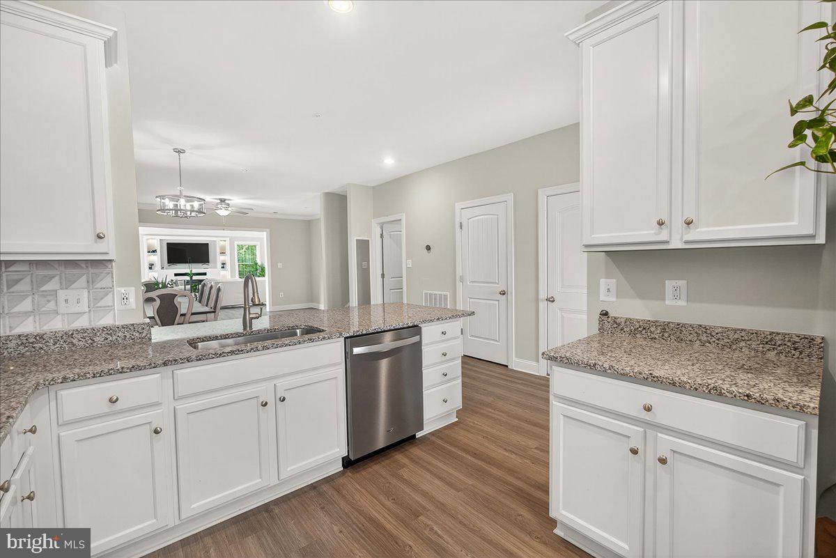 10042 Roulette Drive Hagerstown, MD 21740 - Photo 12 of 51