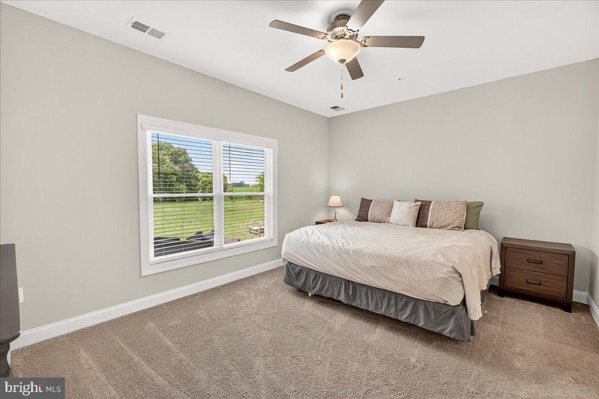 10042 Roulette Drive Hagerstown, MD 21740 - Photo 22 of 51