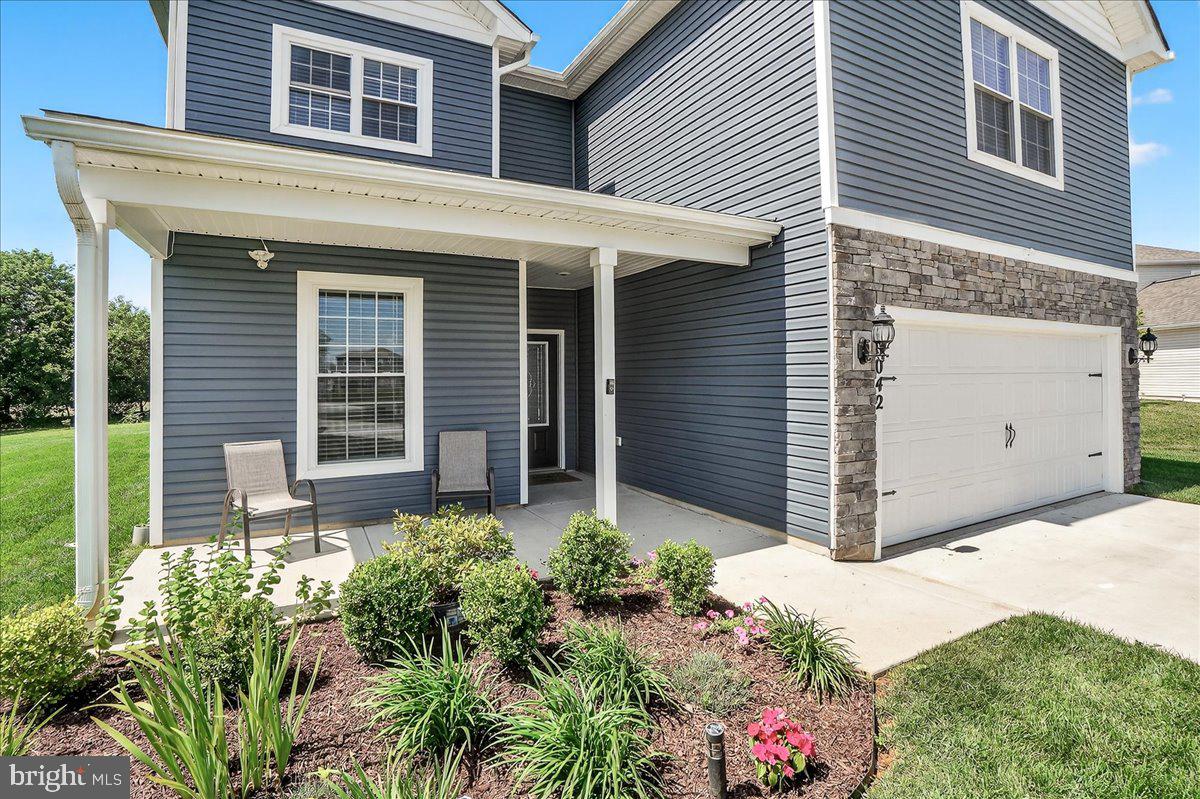 10042 Roulette Drive Hagerstown, MD 21740 - Photo 3 of 51