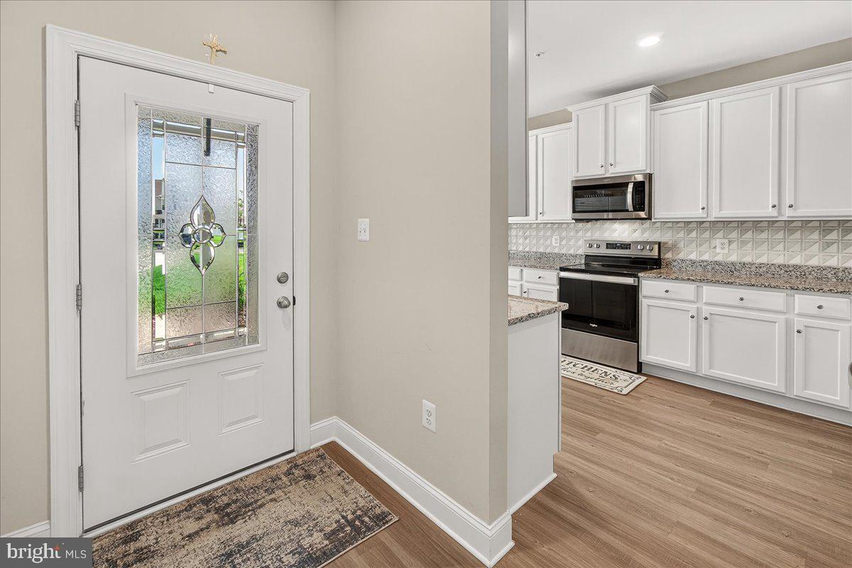 10042 Roulette Drive Hagerstown, MD 21740 - Photo 6 of 51