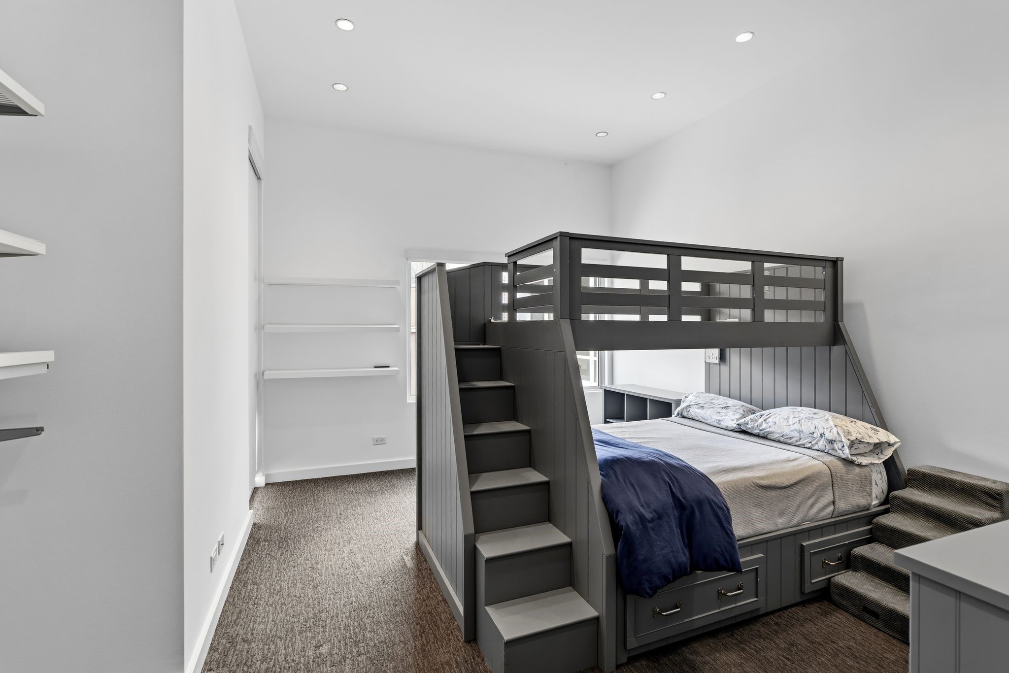 1509 Banks Street Houston, TX 77006 - Photo 25 of 40 a bedroom with a bed and a window