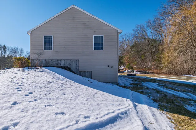 $449,999 | 5 Cardinal Lane, Windham, ME 04062