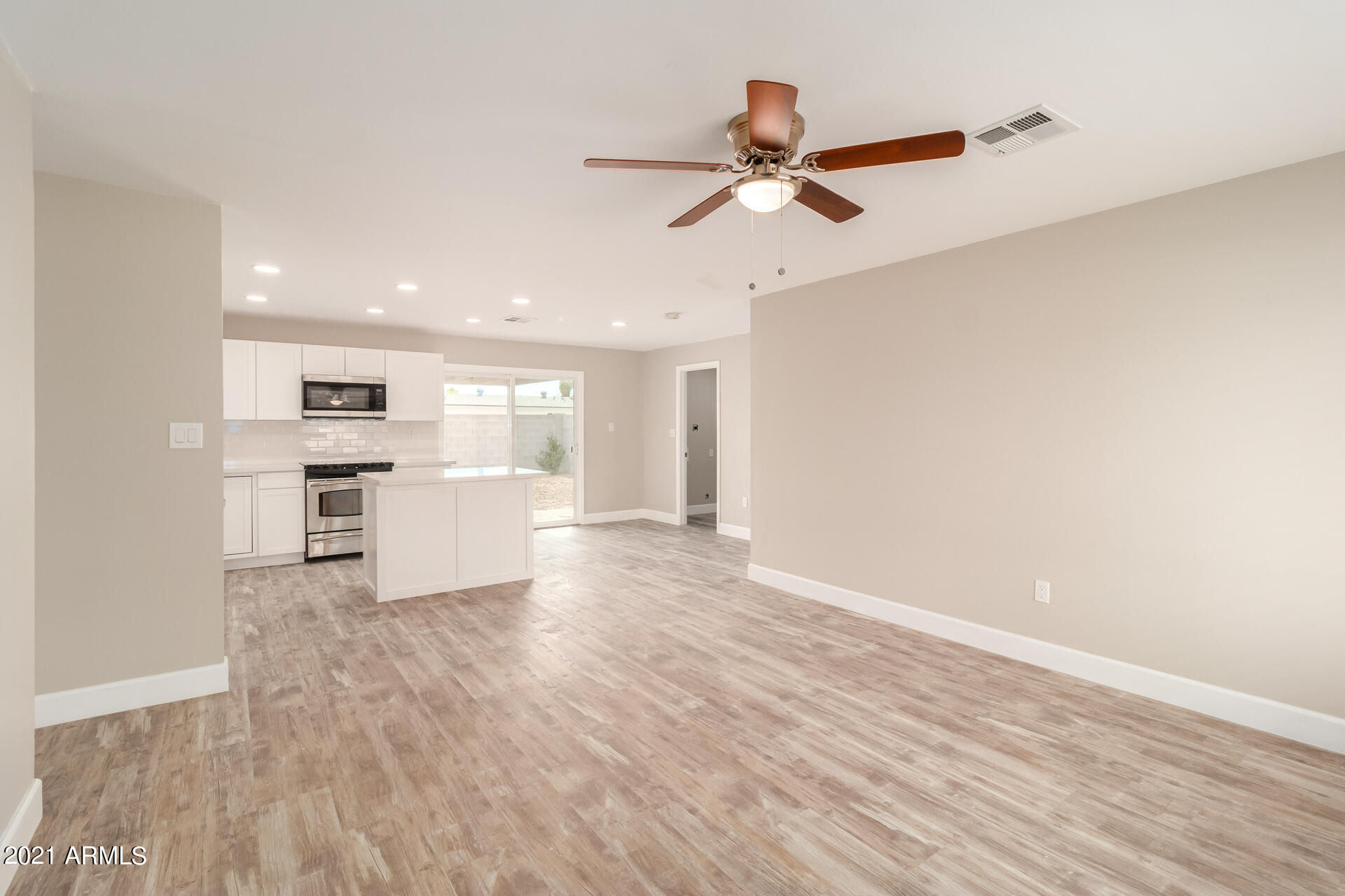 1133 East Marny Road Tempe, AZ 85288 - Photo 4 of 26 06-Marny