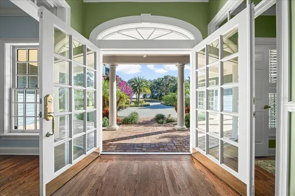 $2,350,000 | 1200 Peninsula Drive, Tavares, FL 32778