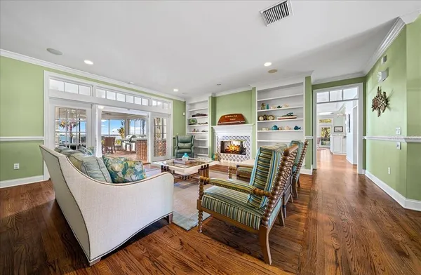 $2,350,000 | 1200 Peninsula Drive, Tavares, FL 32778