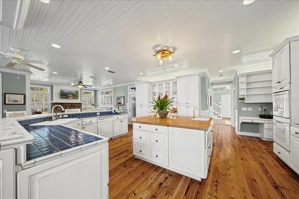 $2,350,000 | 1200 Peninsula Drive, Tavares, FL 32778