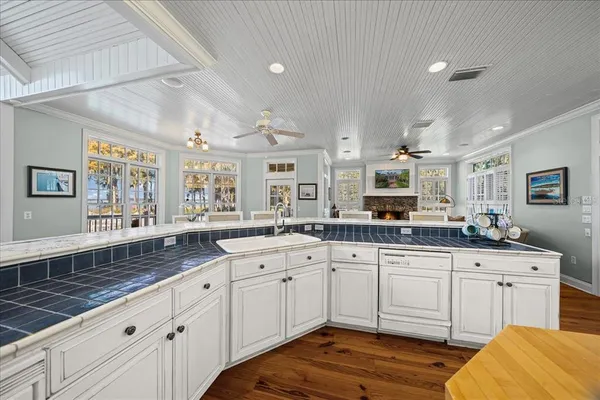 $2,350,000 | 1200 Peninsula Drive, Tavares, FL 32778