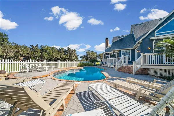 $2,350,000 | 1200 Peninsula Drive, Tavares, FL 32778