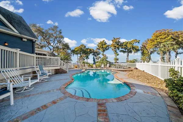 $2,350,000 | 1200 Peninsula Drive, Tavares, FL 32778