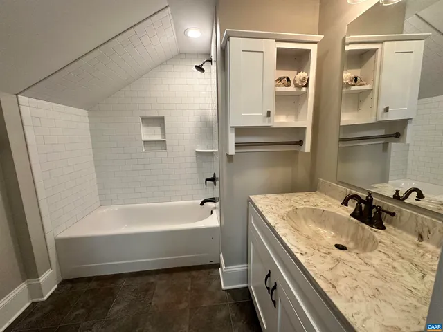 $2,495 | 3832 Scottsville Road, Charlottesville, VA 22902