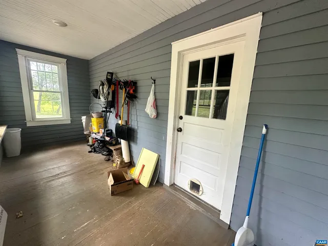 $2,495 | 3832 Scottsville Road, Charlottesville, VA 22902