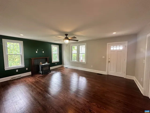 $2,495 | 3832 Scottsville Road, Charlottesville, VA 22902