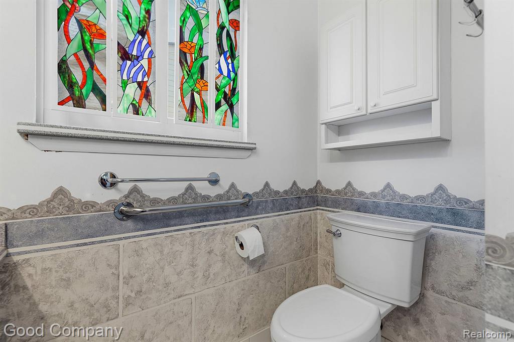 32848 Rugby Drive Warren, MI 48088 - Photo 19 of 42
