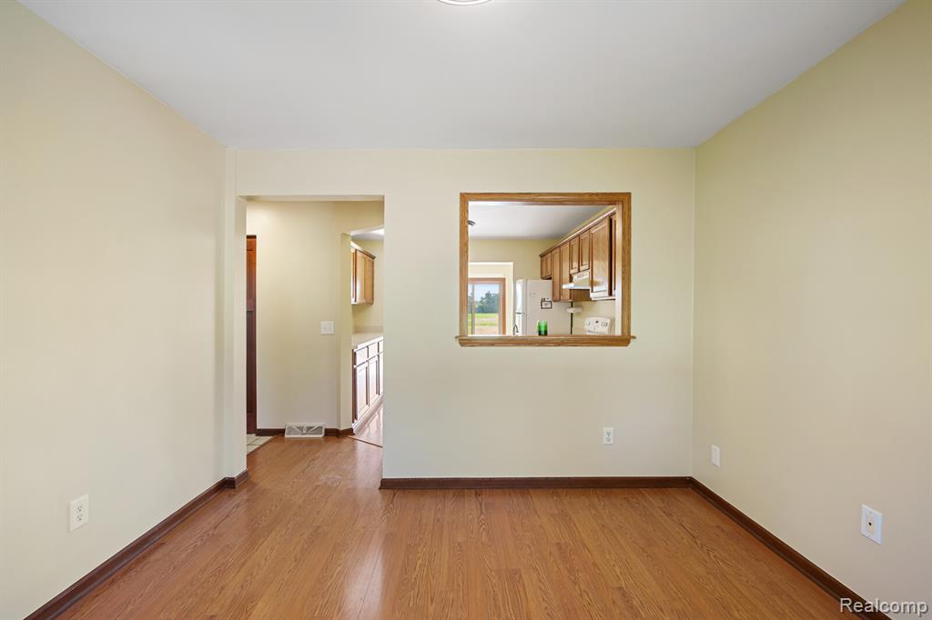 8038 Duquette Road Yale, MI 48097 - Photo 13 of 32