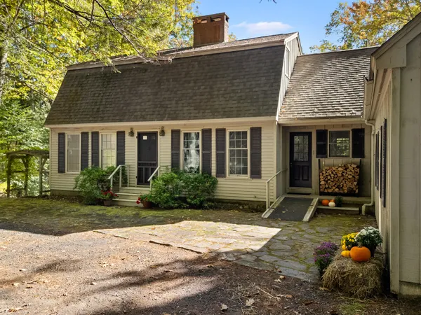 $2,100,000 | 13 Hemlock Drive, Lincolnville, ME 04849