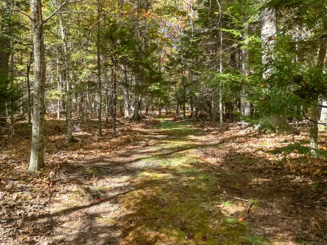 $2,100,000 | 13 Hemlock Drive, Lincolnville, ME 04849