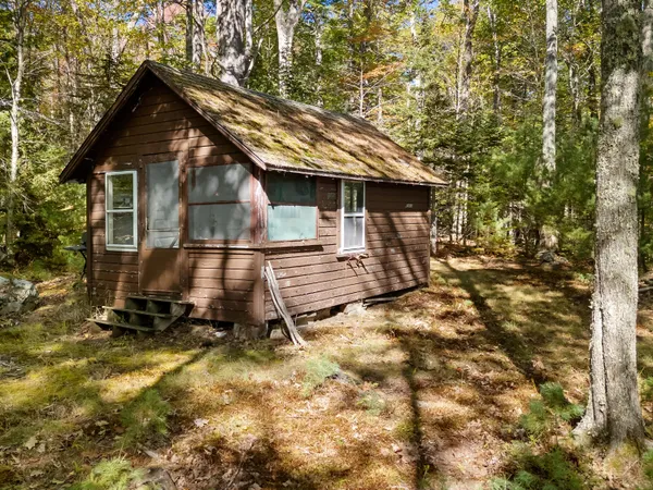 $2,100,000 | 13 Hemlock Drive, Lincolnville, ME 04849