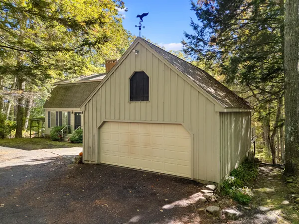 $2,100,000 | 13 Hemlock Drive, Lincolnville, ME 04849