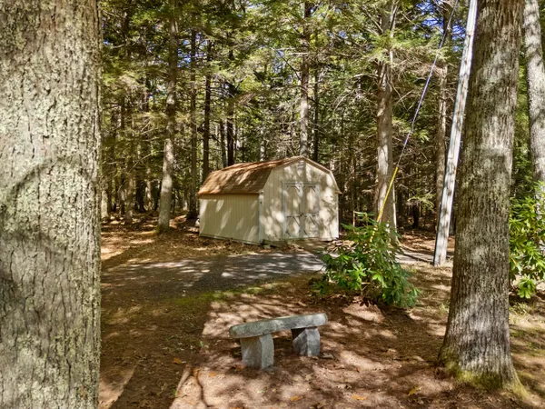 $2,100,000 | 13 Hemlock Drive, Lincolnville, ME 04849