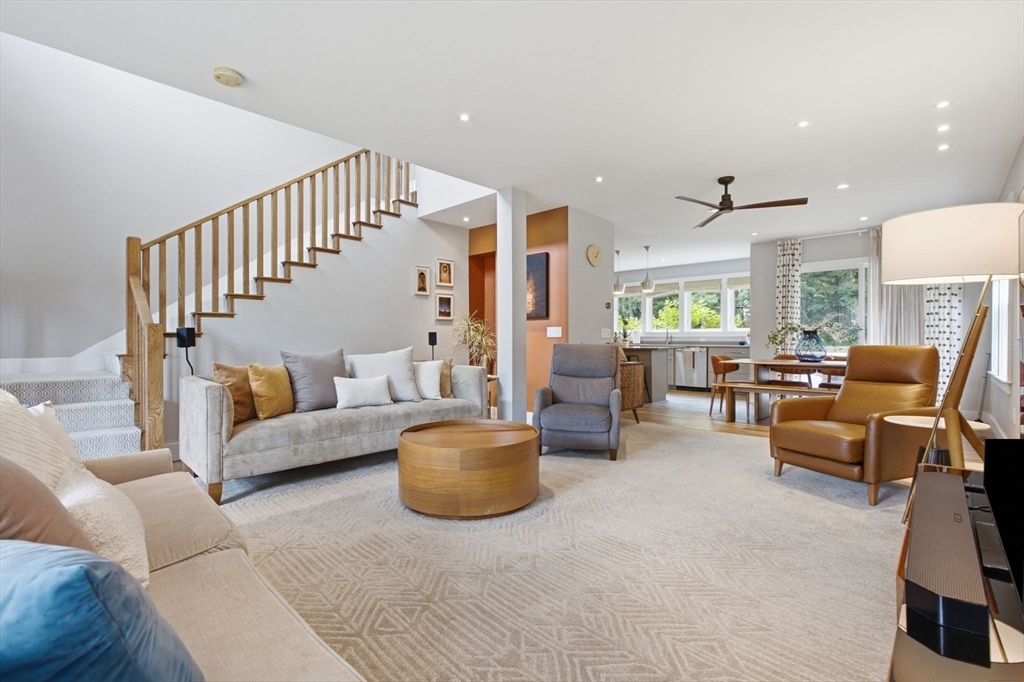 15 George Street Reading, MA 01867 - Photo 11 of 41